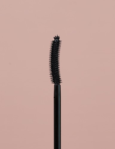 curvy-lash-mascara-zwart-inika-8-ml