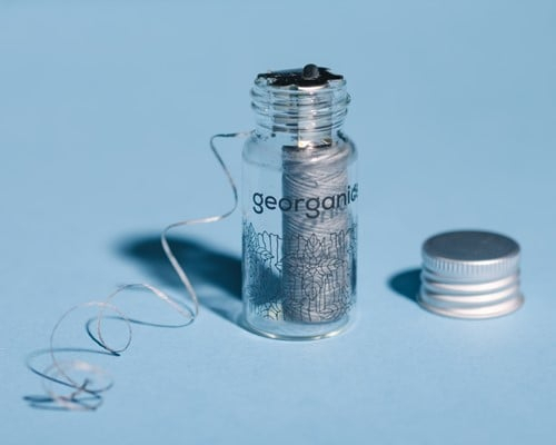 dental-floss-english-peppermint-30-meter-georganics-1-stuks